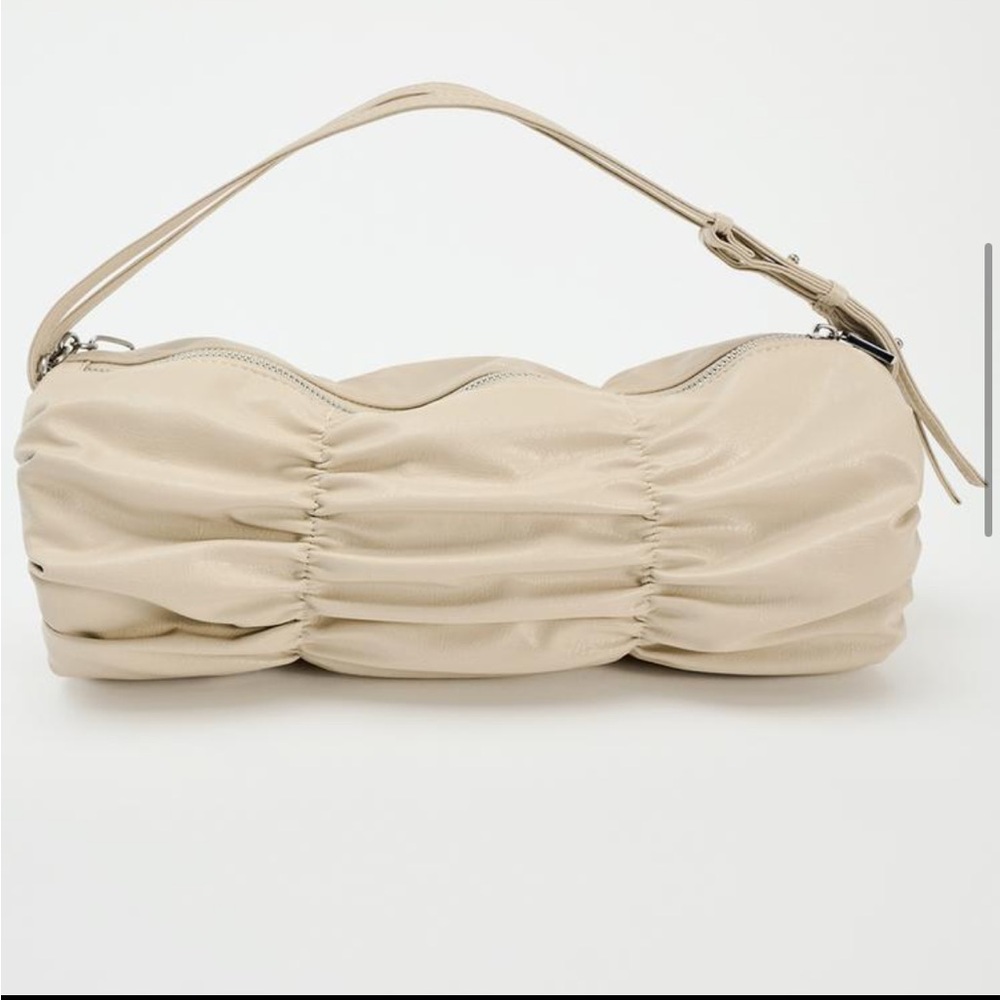Elegant Cream Shoulder Bag